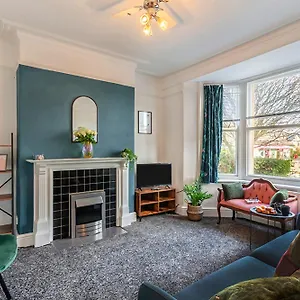 https://the-house-4-bed-townhouse.yorkshirehotels.net